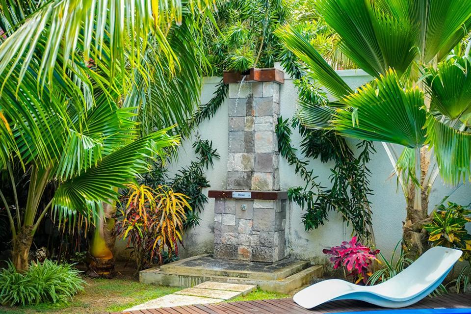 Preety Blue Residence Villas Grand Baie Exterior foto
