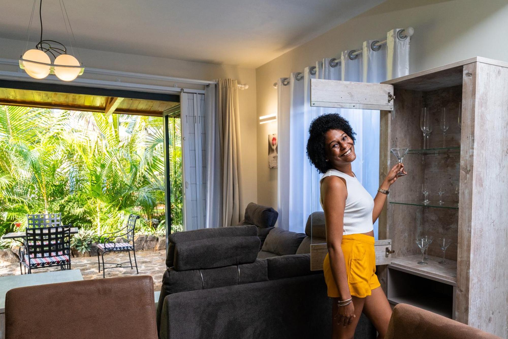 Preety Blue Residence Villas Grand Baie Exterior foto